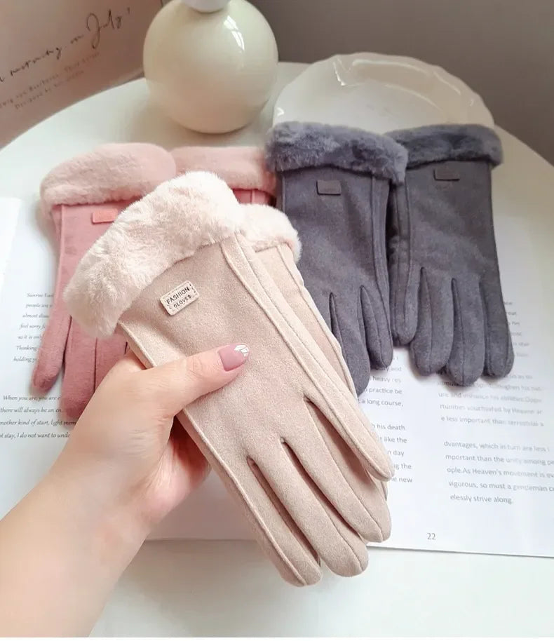 Curve Glam™ Winter Plush – Women’s Thick Gloves