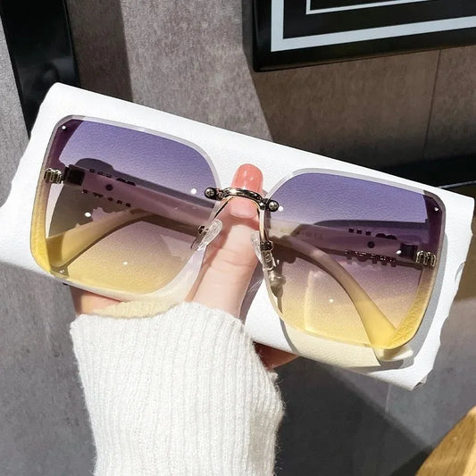Curve Glam™ Stylish Frame – Women’s Square Sunglasses